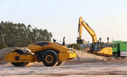 青島進口二手挖掘機報關手續(xù)及清關注意事項