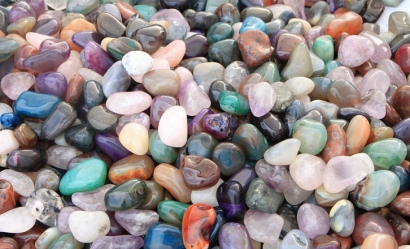 柬埔寨進口報關(guān)公司哪家好？柬埔寨半寶石清關(guān)流程